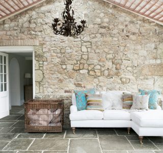 Shalfleet Manor