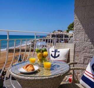 mari-balcony-2